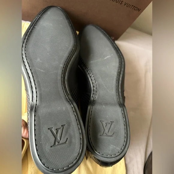 Louis Vuitton Men Shoes Damier Black Leather buckle 9.5UK 10.5US New Never Worn - Picture 4 of 6